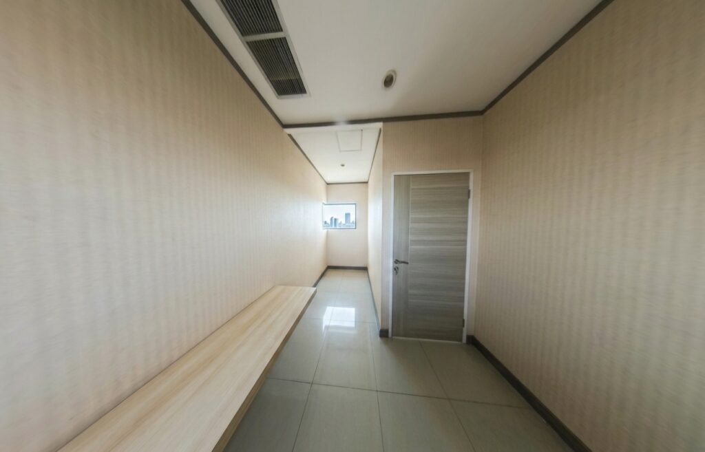 Ruang Kantor Disewa di Lantai 3 Gedung Atwork Imam Bonjol Semarang
